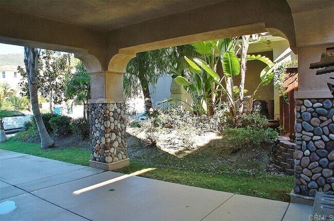 Building Photo - 1139 Calistoga Way