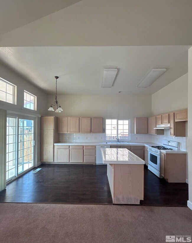 Building Photo - 1465 Ridge Point Dr