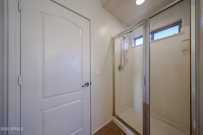 Building Photo - 2568 E Santa Rosa Dr