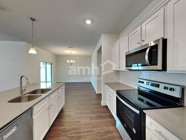 Building Photo - 964 Heavenly Dr