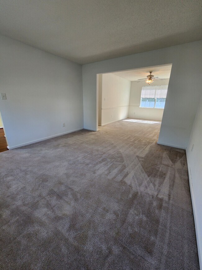 Building Photo - 276 Weatherford Way