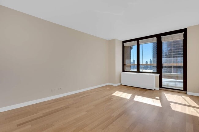 Building Photo - 330 E 38th St
