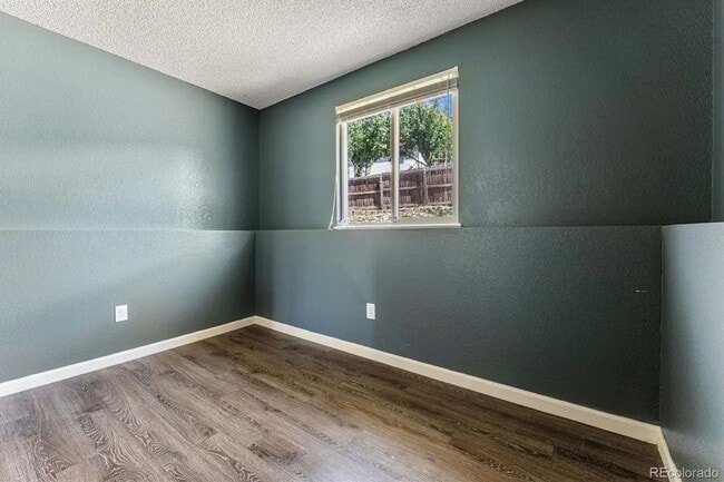 Building Photo - 3BD, 2BA Aurora Home with 2-Car Garage and Back Yard