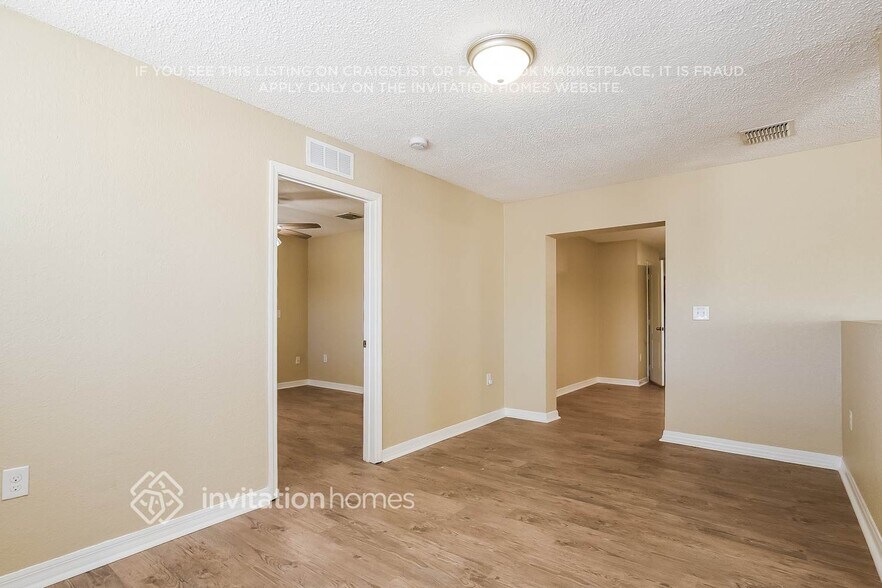 Building Photo - 1333 Pleasantview Dr