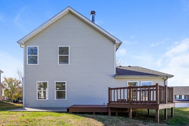 Building Photo - 2845 Meadow Glen