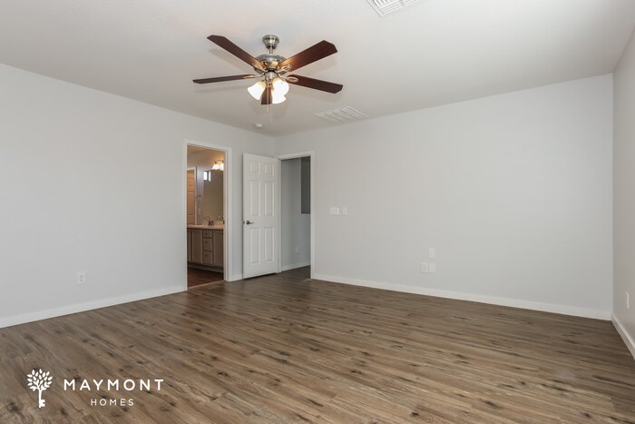 Building Photo - 1711 E Megan Dr