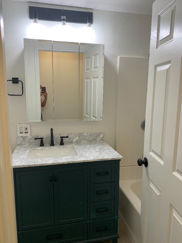 Building Photo - 4571 Lockhaven Cir