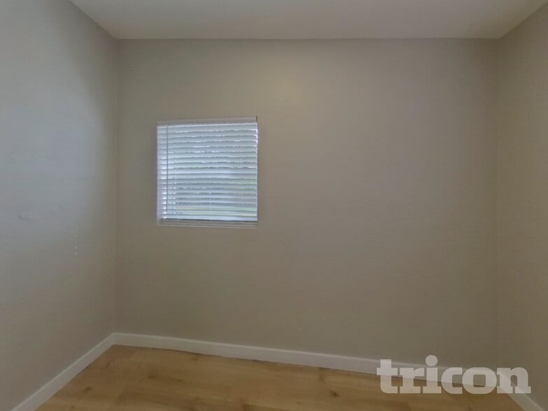 Building Photo - 5827 10th St N