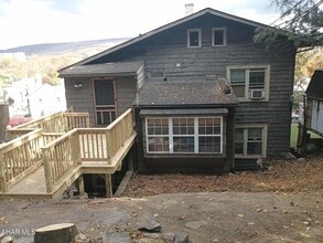 Building Photo - 106 Ruskin Dr