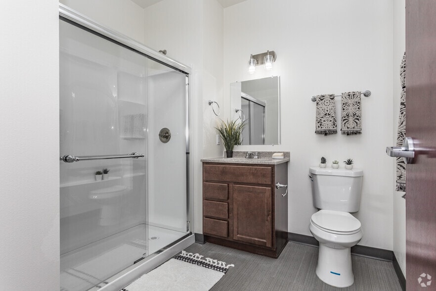 Studio 550 SF - 888 on Main