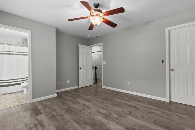 Building Photo - Western Branch 4 bed Ready Now!!