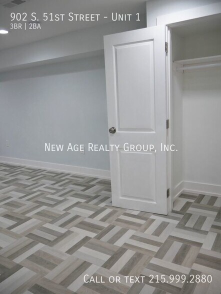 Building Photo - 902 S 51st St