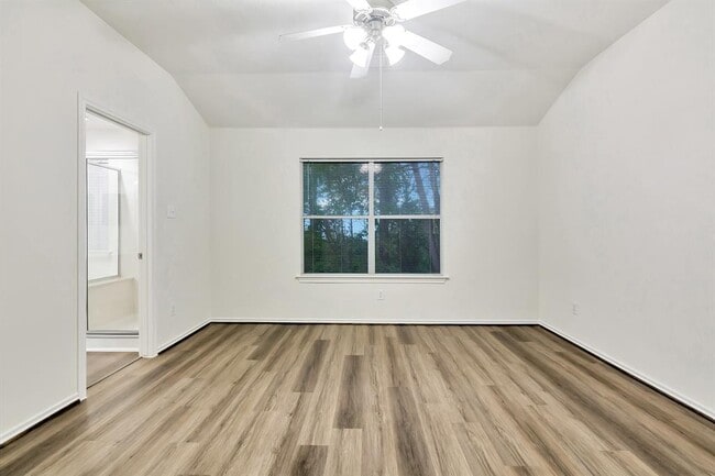 Building Photo - 131 Gallery Cove Ct