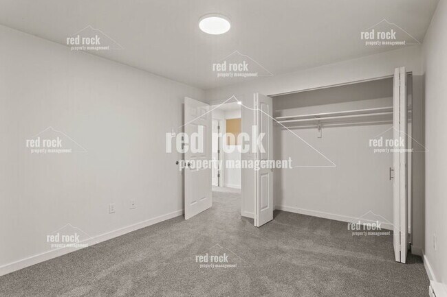 Building Photo - 4209 N Abbey Rd