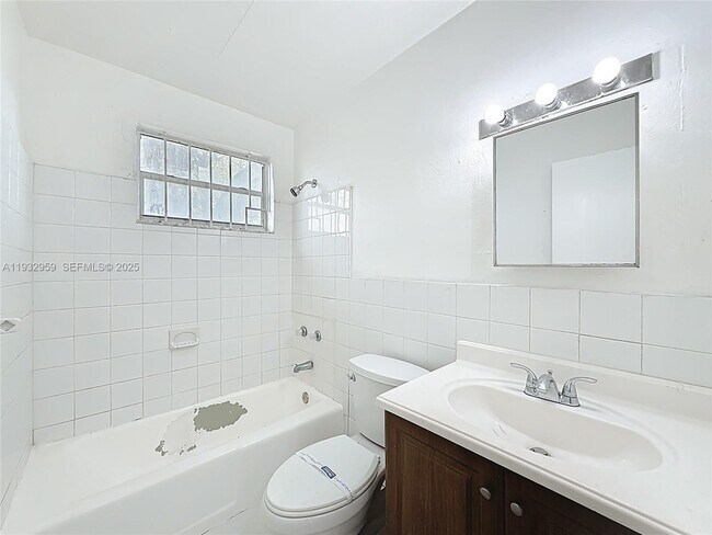 Building Photo - 3291 NW 132nd Terrace