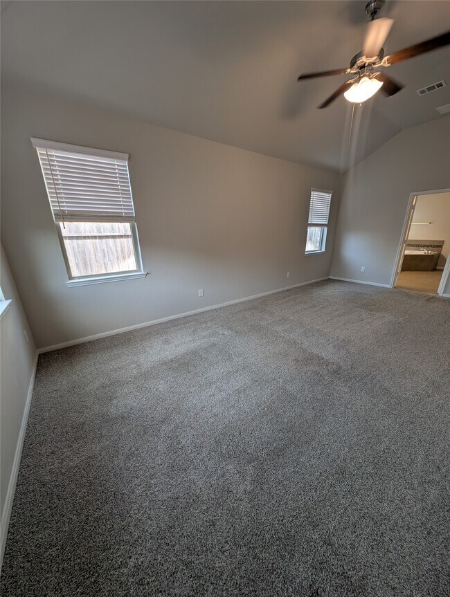 Building Photo - 30454 Butternut Oak Ln