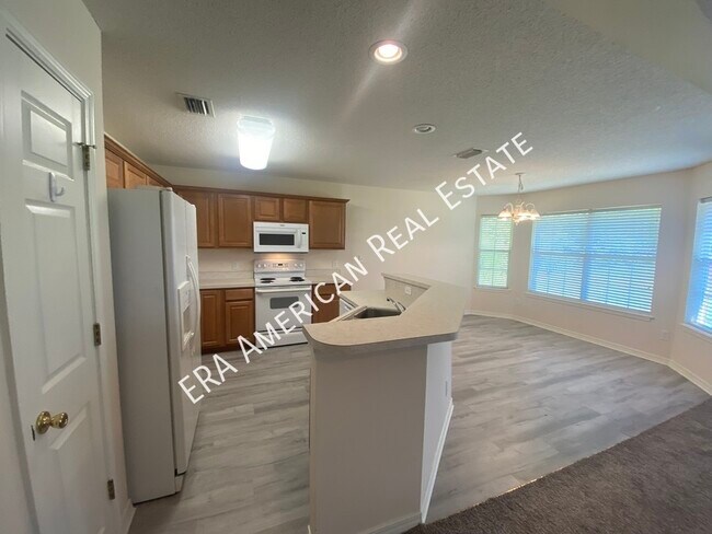 Building Photo - 6648 Longview St