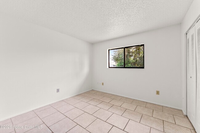Building Photo - 920 San Filippo Dr SE