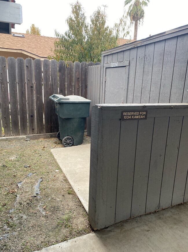 Building Photo - 1034 Kaweah St