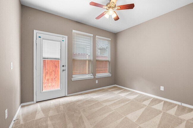 Building Photo - 9312 Bauer Vista Dr