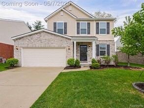 Building Photo - 8640 Quincy Dr