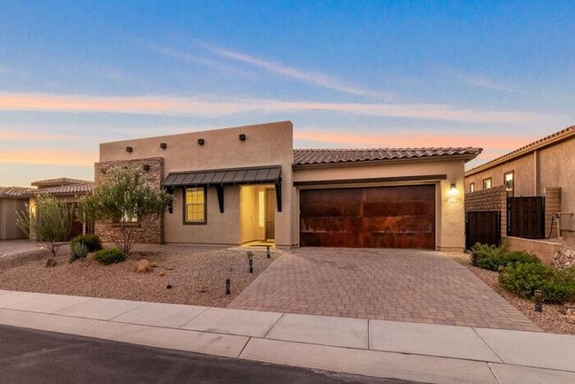 Primary Photo - Beautiful home in Gated Dove Mountain Comm...