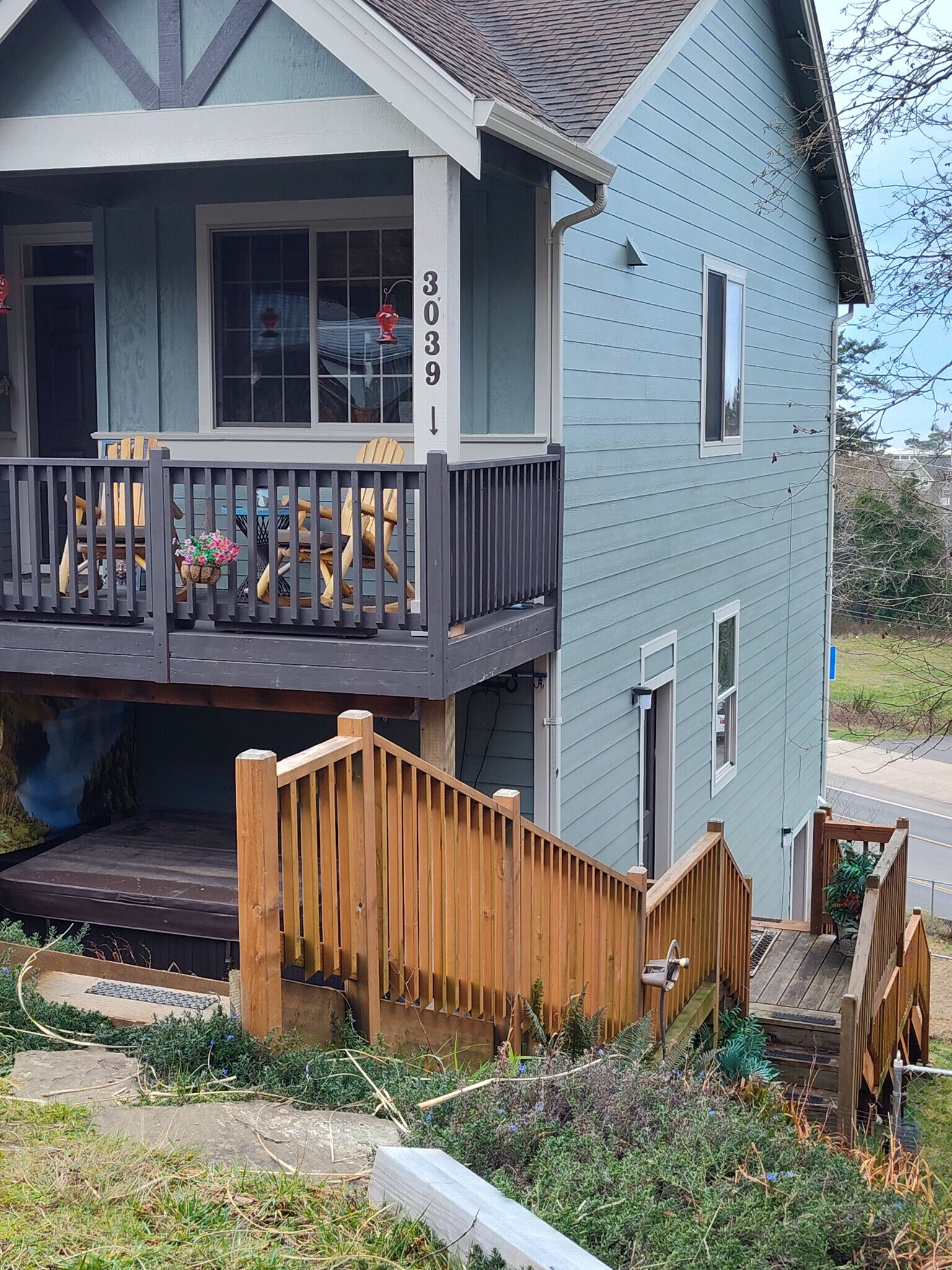 front of main house - 3039 SE Dune Ave
