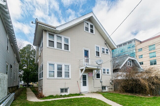 Building Photo - 2972 N 50th St