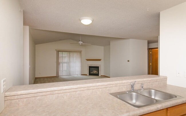 Building Photo - Cascade Lane Condominiums