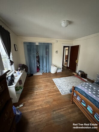 Building Photo - 14 Lake St