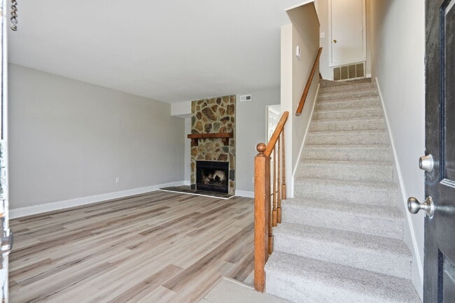 Building Photo - 7881 Nummie Ct