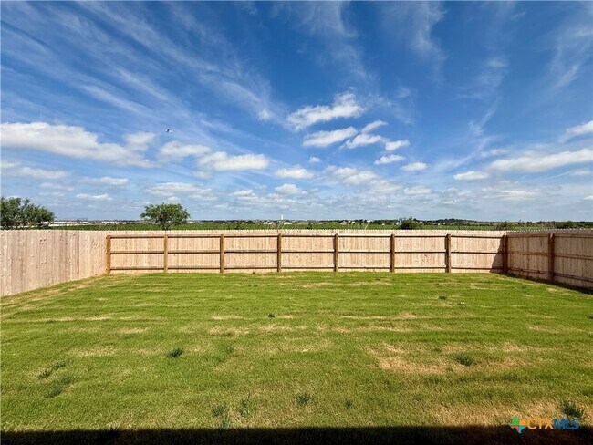 Building Photo - 3175 Dispatch Dr