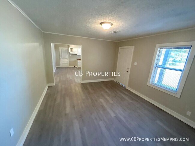 Building Photo - 1231 Pera Ave