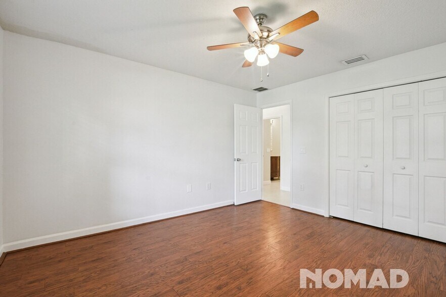 Building Photo - 8014 Winpine Ct