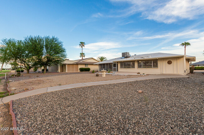 Building Photo - 10746 W Tropicana Cir