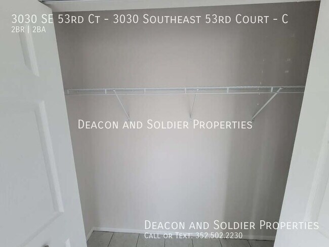 Building Photo - 3030 SE 53rd Ct