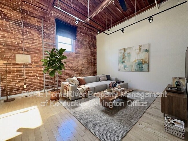 Building Photo - 222 Bolivar St