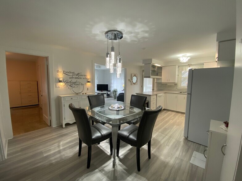 Building Photo - 210 Mount Vernon Ave