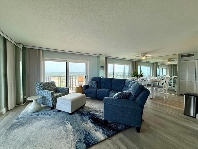 Building Photo - 3600 S Ocean Shore Blvd