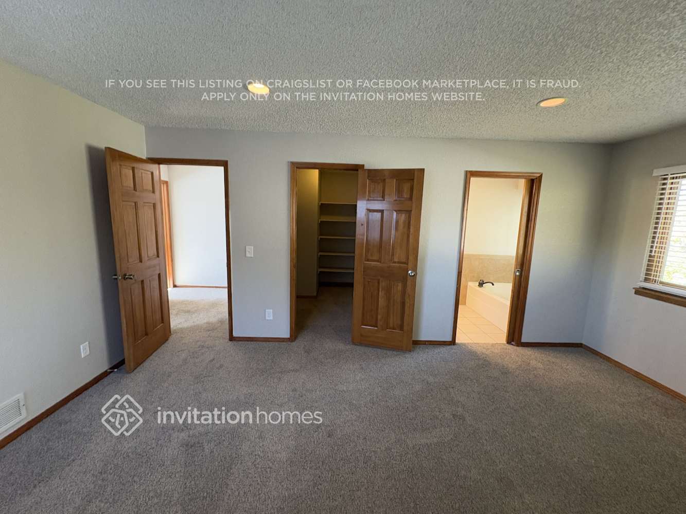 Building Photo - 11333 E Warren Ave