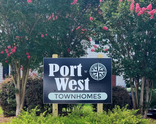 Building Photo - 9B Port West, Swansboro