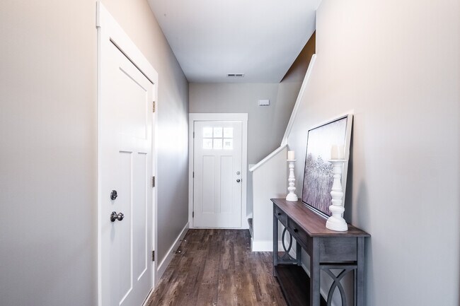 Building Photo - 171 Marbella Cir