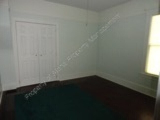 Building Photo - 1416 N 11th St