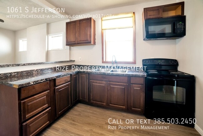 Building Photo - 1061 S Jefferson-