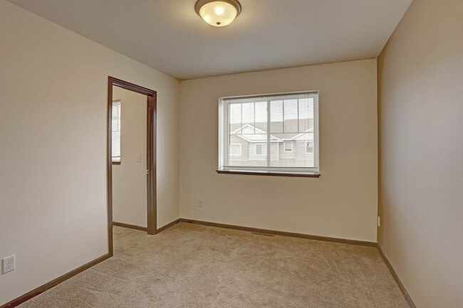 Building Photo - 205 Partridge Path