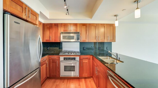 Building Photo - 1 bedroom in Bellevue WA 98004