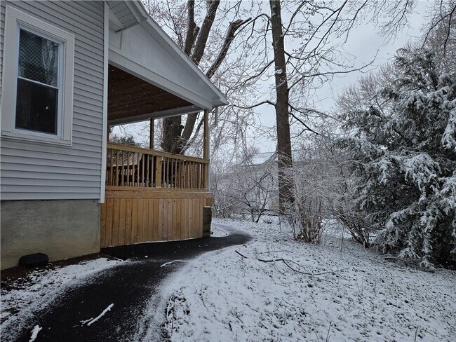 Building Photo - 2366 Spencerport Rd