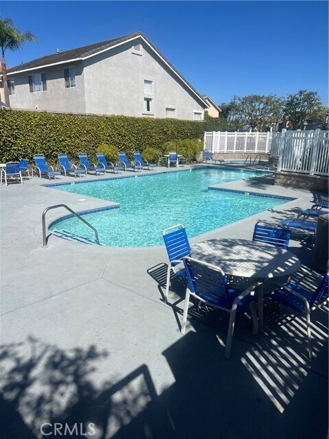 Building Photo - 557 Summerfield Way