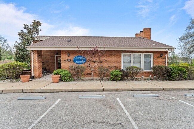 Building Photo - 1943 Greenpoint Dr