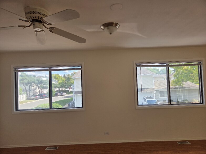 Building Photo - 724 Whitesail Dr